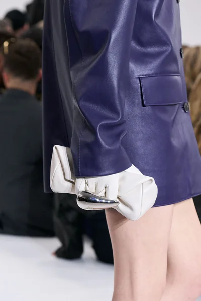 Look 23